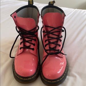 PINK DR MARTENS